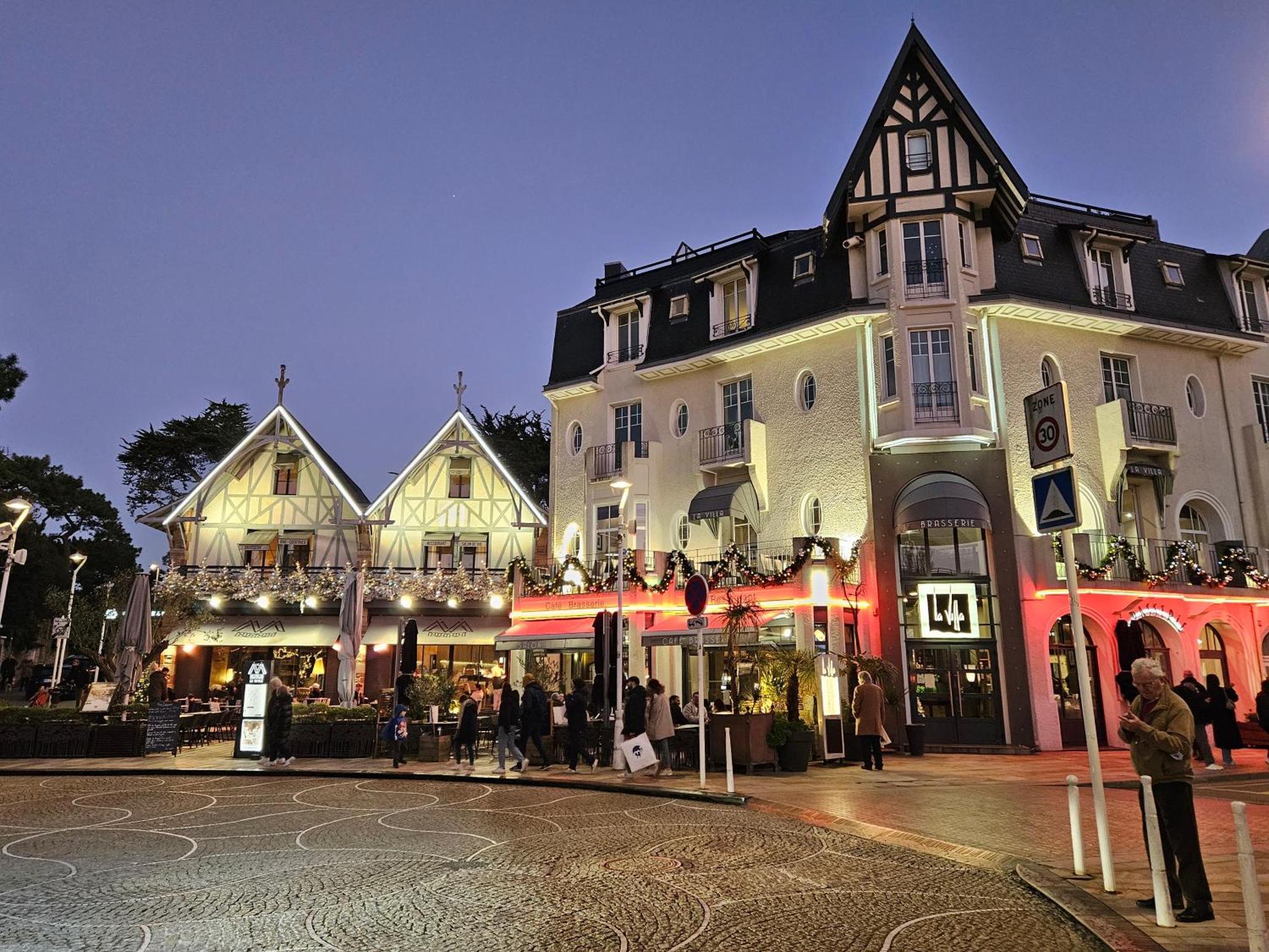 Le Capitole - Studio Plage Benoit Dans Residence Face Mer La Baule Exteriér fotografie